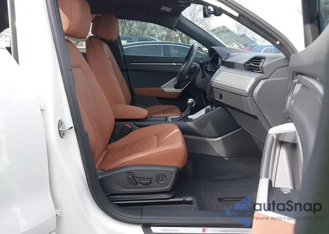 2023 Audi Q3 Premium 45 Tfsi S Line Quattro Tiptronic z USA, uszkodzony, nr VIN WA1DECF39P1136664